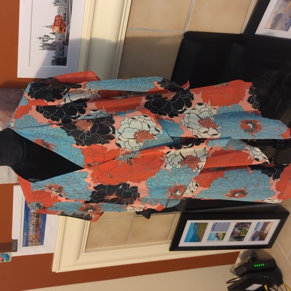 Boho Top NWOT(leaving shop) - Picture 13 of 16